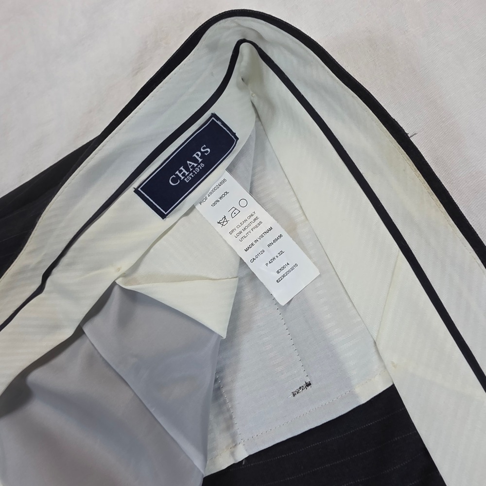 Chaps Mens 48L 42x32 Wool Pinstripe Suit Charcoal Gray 3 Button Pleated Cuffed - Picture 6 of 16